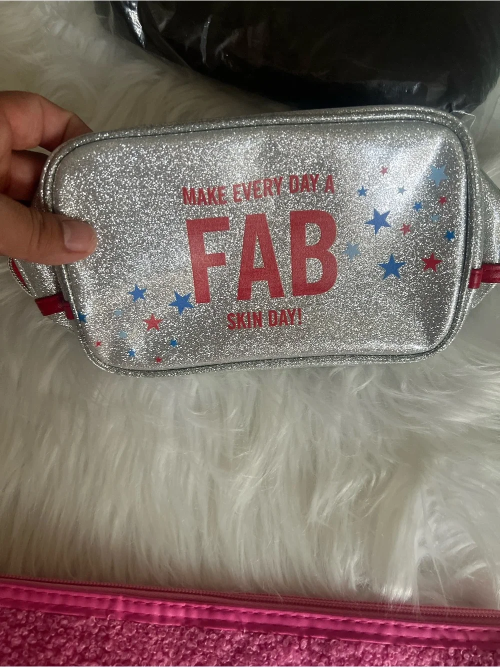 4 cosmetic bags